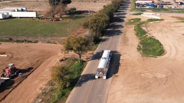 Tandem Axle Milk Tank Trailer (MILK-02RSA) - Image 13