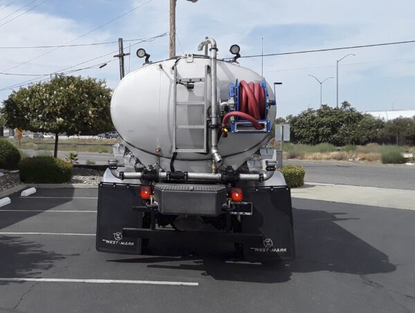 2,000 Gallon Potable Water Truck (WATER2ATTS) - Image 3