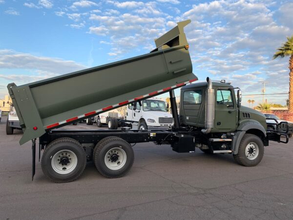 12 to 20 Yard Semi-Elliptical Dump Truck (DUMPTRUCK3) - Image 4
