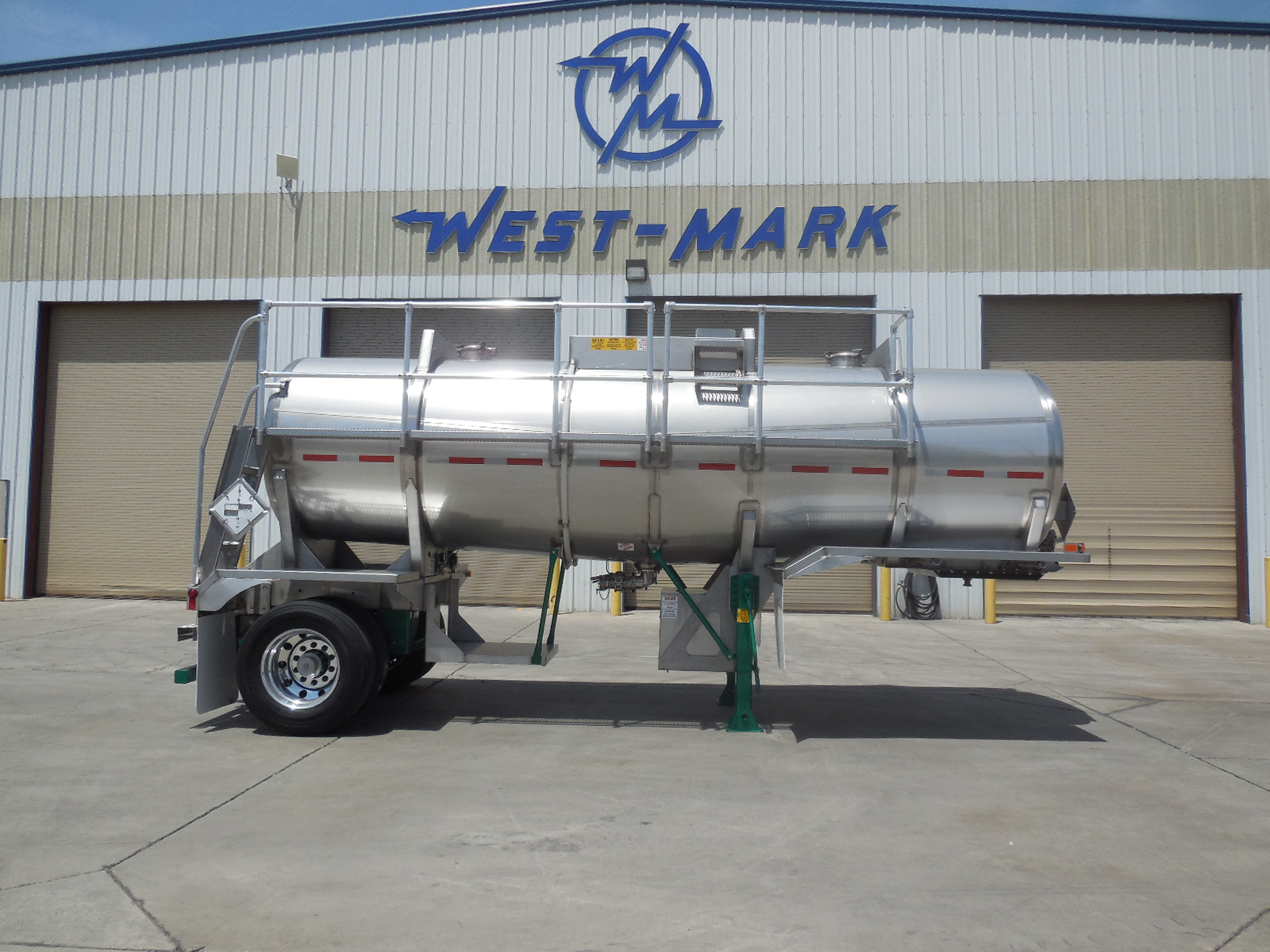 1/64 DCP STAINLESS BRENNER ASPHALT TANKER TRAILER | eBay