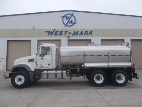 4,000 Gallon Potable Water Truck (WATER3ATTS) - Image 9
