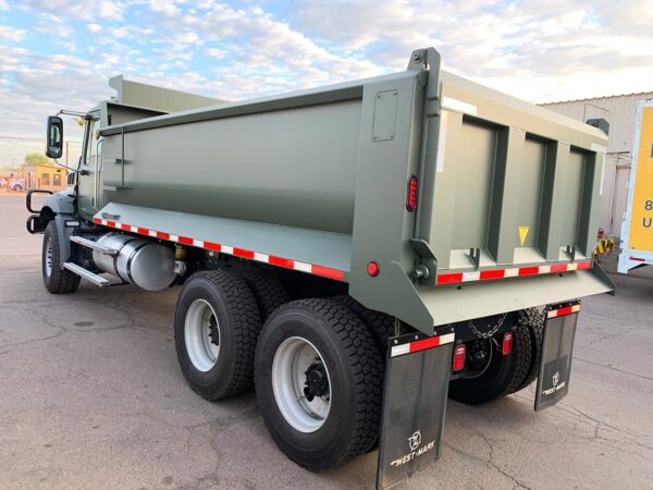12 to 20 Yard Semi-Elliptical Dump Truck (DUMPTRUCK3) - Image 5