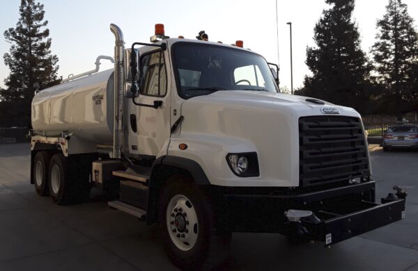 4,000 Gallon Non-Potable Water Truck (WATER3ATTC) - Image 8