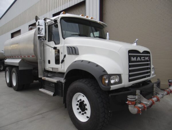 4,000 Gallon Potable Water Truck (WATER3ATTS) - Image 7