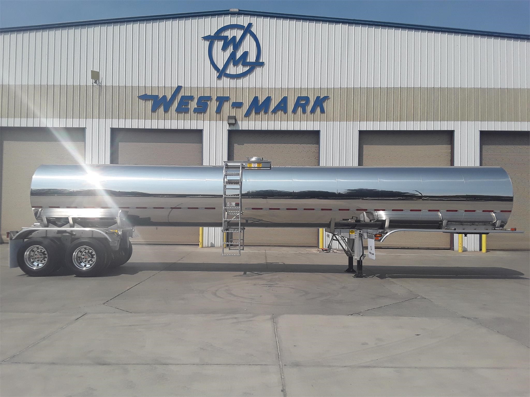 2023 6700 Gallon Stainless Milk Tanker