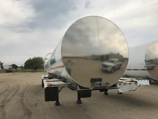 U1021 RENTAL 2008 West-Mark 6700 GALLONS STAINLESS STEEL SANITARY