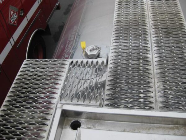 U1026 RENTAL 2008 POLAR 6800 GALLONS STAINLESS STEEL SANITARY - Image 7