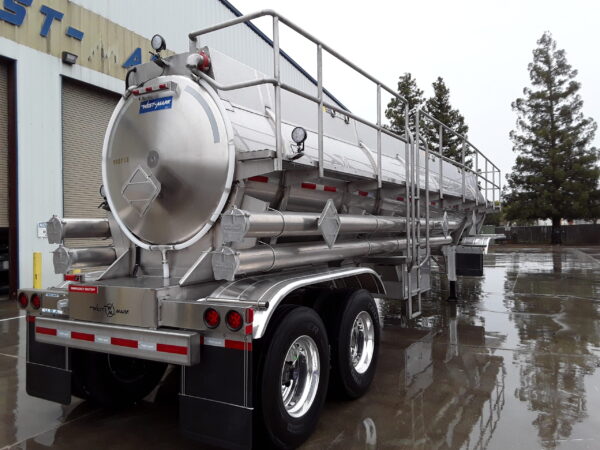 Transformer Oil Semi-Trailer (406S-02RSA) - Image 3