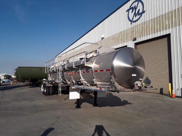 DOT 407/412 Hazardous Vacuum Trailer from West-Mark - Image 3