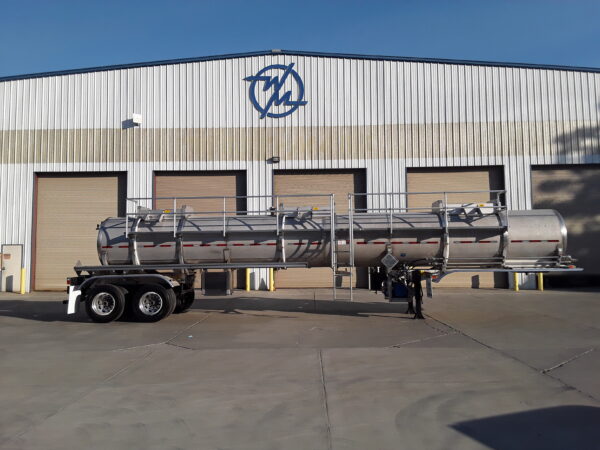 DOT 407/412 Hazardous Vacuum Trailer from West-Mark - Image 4